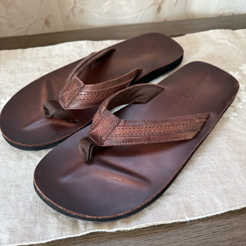 Men’s Clark’s leather sandals flip flops